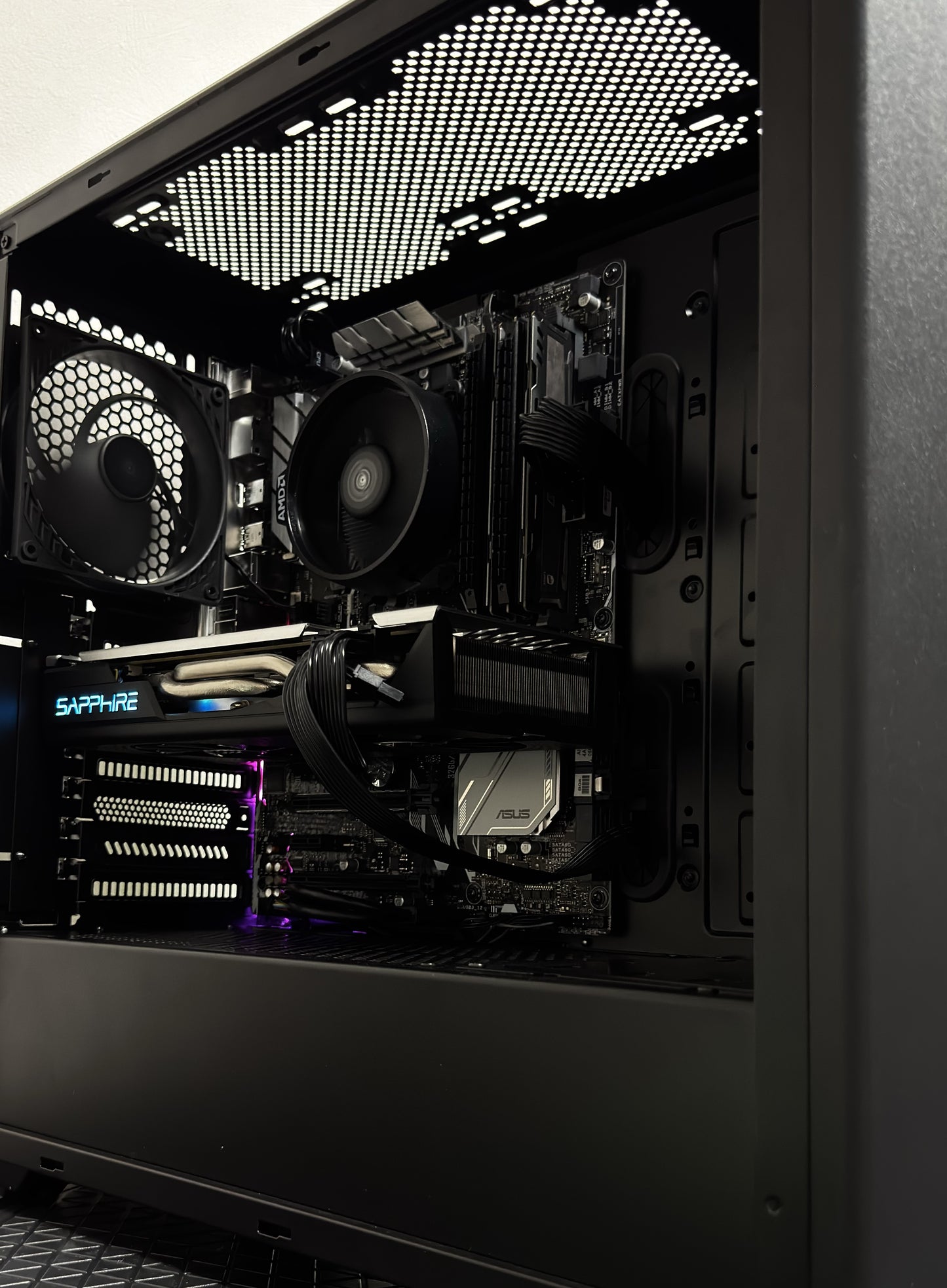 - Einsteiger Gaming PC - Ryzen 7 1700, RX 580, 24GB*DDR4, 500GB SSD